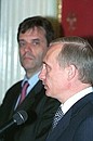 Во время совместной пресс-конференции с Президентом Союзной Республики Югославия Воиславом Коштуницей.