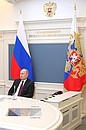 Vladimir Putin has launched via videoconference the full-scale development of the Kharasaveyskoye gas and condensate field.