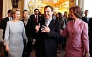 Светлана Медведева, Дмитрий Медведев, Королева София во время посещения Эрмитажа.