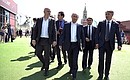 С президентом ФИФА Джанни Инфантино и генеральным директором Оргкомитета «Россия-2018» Алексеем Сорокиным в ходе посещения парка футбола чемпионата мира – 2018 на Красной площади.