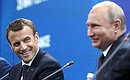 Vladimir Putin and President of France Emmanuel Macron took part in the Russia-France Business Dialogue panel discussion. Photo: TASS