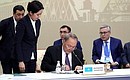 По итогам саммита главы делегаций государств – членов ОДКБ подписали Декларацию Совета коллективной безопасности Организации Договора о коллективной безопасности. Президент Казахстана Нурсултан Назарбаев.