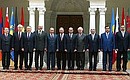 The CIS heads of state posing for pictures.