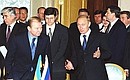 С Президентом Украины Леонидом Кучмой перед началом встречи с представителями предпринимательских и банковских кругов России и Украины.