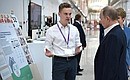 Владимир Путин ознакомился с проектными работами учащихся образовательного центра «Сириус».