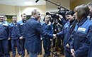 Во время посещения Череповецкого металлургического комбината Владимир Путин общался с работниками предприятия.