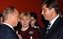 По окончании церемонии открытия Дней болгарской культуры в России с Президентом Болгарии Георгием Пырвановым и Людмилой Путиной.