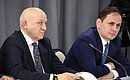 At the meeting with heads of municipalities of the Russian Federation constituent entities. Head of Bobrovsk Municipal District Administration in the Voronezh Region Anatoly Balbekov (left) and Head of the City of Alchevsk Urban District in the Lugansk People’s Republic, Chair of the Association “Council of LPR Municipalities” Albert Apshev. Photo: Sergei Savostyanov, TASS