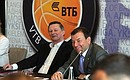 На заседании совета Единой лиги ВТБ. Справа – президент Единой лиги ВТБ Сергей Кущенко.