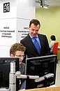 Во время посещения агентства «РИА Новости» Дмитрий Медведев ознакомился с работой Российского агентства правовой и судебной информации – РАПСИ.