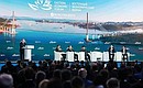 Пленарное заседание XI Восточного экономического форума. Фото: Владимир Смирнов, ТАСС