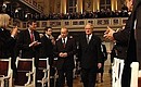 С Президентом ФРГ Йоханнесом Рау перед началом церемонии открытия Российско-германских культурных встреч 2003–2004 годов.