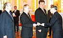 Walter Fecherin, Switzerland\'s ambassador in Moscow, presenting his credentials to President Vladimir Putin.