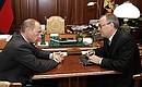 С президентом – председателем правления Внешторгбанка (ВТБ) Андреем Костиным.