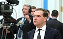 Перед началом совещания о ходе исполнения указов Президента от 7 мая 2012 года. Председатель Правительства Дмитрий Медведев.