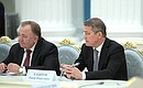 Глава Республики Ингушетия Махмуд-Али Калиматов и глава Республики Башкортостан Радий Хабиров на встрече с избранными главами регионов.