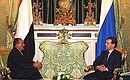 МОСКВА, КРЕМЛЬ. С Президентом Йеменской Республики Али Абдаллой Салехом.