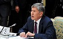 На заседании Высшего Евразийского экономического совета. Президент Киргизии Алмазбек Атамбаев.
