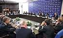 Встреча с руководителями российских и зарубежных энергетических компаний.