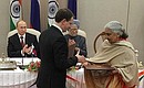 Церемония подписания российско-индийских документов.