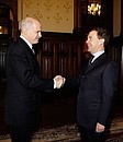 С Премьер-министром Греции Георгиосом Папандреу.