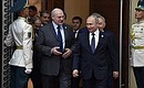 С Президентом Республики Беларусь Александром Лукашенко. Перед началом заседания Высшего Евразийского экономического совета.