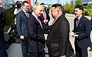 С Председателем Государственных дел КНДР Ким Чен Ыном перед началом посещения космодрома Восточный. Фото: Владимир Смирнов, ТАСС