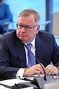 At meeting of St Petersburg State University’s Graduate School of Management Board of Trustees. VTB Bank Chairman and CEO and Director of the Graduate School of Management Andrei Kostin.