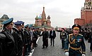 По окончании военного парада в ознаменование 72-й годовщины Победы в Великой Отечественной войне 1941–1945 годов.