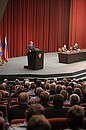 Владимир Путин представил личному составу МВД нового руководителя – Владимира Колокольцева.