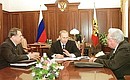 С Министром здравоохранения Юрием Шевченко (слева) и президентом Российской академии медицинских наук Валентином Покровским.