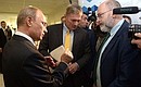 В ходе поездки в Якутию Владимир Путин ответил на вопрос корреспондента BBC Джона Суини (на фото справа).