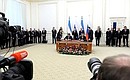 По итогам российско-узбекистанских консультаций в присутствии президентов подписан ряд документов.