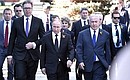 С Премьер-министром Израиля Бинямином Нетаньяху и Президентом Сербии Александром Вучичем (слева) перед началом военного парада в ознаменование 73-й годовщины Победы в Великой Отечественной войне 1941–1945 годов.