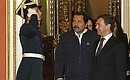 Перед началом российско-никарагуанских переговоров в расширенном составе. С Президентом Республики Никарагуа Даниэлем Ортегой Сааведрой.
