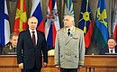 Начальник Общевойсковой академии Вооружённых Сил Виктор Поляков награждён орденом Почёта.