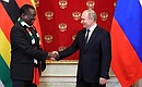 С Президентом Республики Зимбабве Эммерсоном Мнангагвой.