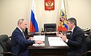 Meeting with Perm Territory Governor Dmitry Makhonin. Photo: Alexei Nikolskiy, RIA Novosti