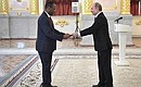 Вручение верительных грамот Президенту России. Верительную грамоту Президенту России вручает Посол Сенегала Абду Салам Диалло.