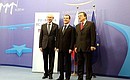 С Председателем Европейского совета Херманом Ван Ромпёем (слева) и Председателем Европейской комиссии Жозе Мануэлом Баррозу перед началом рабочего заседания участников саммита Россия – Европейский союз.