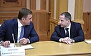 Governor of Tula Region Alexei Dyumin (left) and Presidential Plenipotentiary Envoy to the Volga Federal District Mikhail Babich before the meeting on diversifying the production of civilian products by defence industry enterprises.