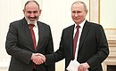 С Премьер-министром Армении Николом Пашиняном. Фото ТАСС