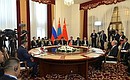 Встреча с Председателем Китайской Народной Республики Си Цзиньпином и Президентом Монголии Халтмагийн Баттулгой.