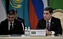 President of Turkmenistan Gurbanguly Berdimuhamedov (right) at the meeting of the heads of state participating in the Fifth Caspian Summit.