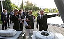 Посещение образовательного центра для одарённых детей «Сириус». С Премьер-министром Индии Нарендрой Моди и руководителем центра Еленой Шмелёвой.