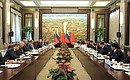 Russian-Chinese talks in restricted format.