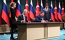 По завершении заседания российско-турецкого Совета сотрудничества высшего уровня состоялась церемония подписания ряда двусторонних документов.