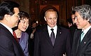 President Putin with Chinese President Hu Jintao and Japanese Prime Minister Junichiro Koizumi.