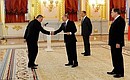 Presentation by foreign ambassadors of their letters of credence. Ambassador of Turkmenistan Batyr Niyazliyev presents his letter of credence to the President.