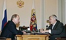С полномочным представителем Президента в Центральном федеральном округе Георгием Полтавченко.